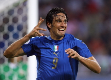 toni azzurro